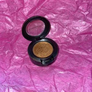 MAC Leisure Time Frost Eye Shadow Cosmetics
